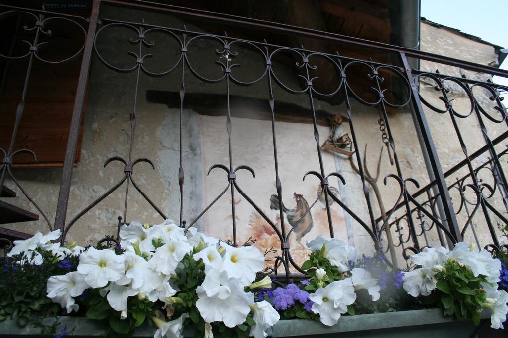 Chambre D'Hotes La Romarine Barnave Buitenkant foto