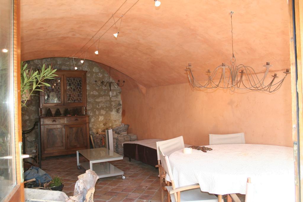 Chambre D'Hotes La Romarine Barnave Buitenkant foto