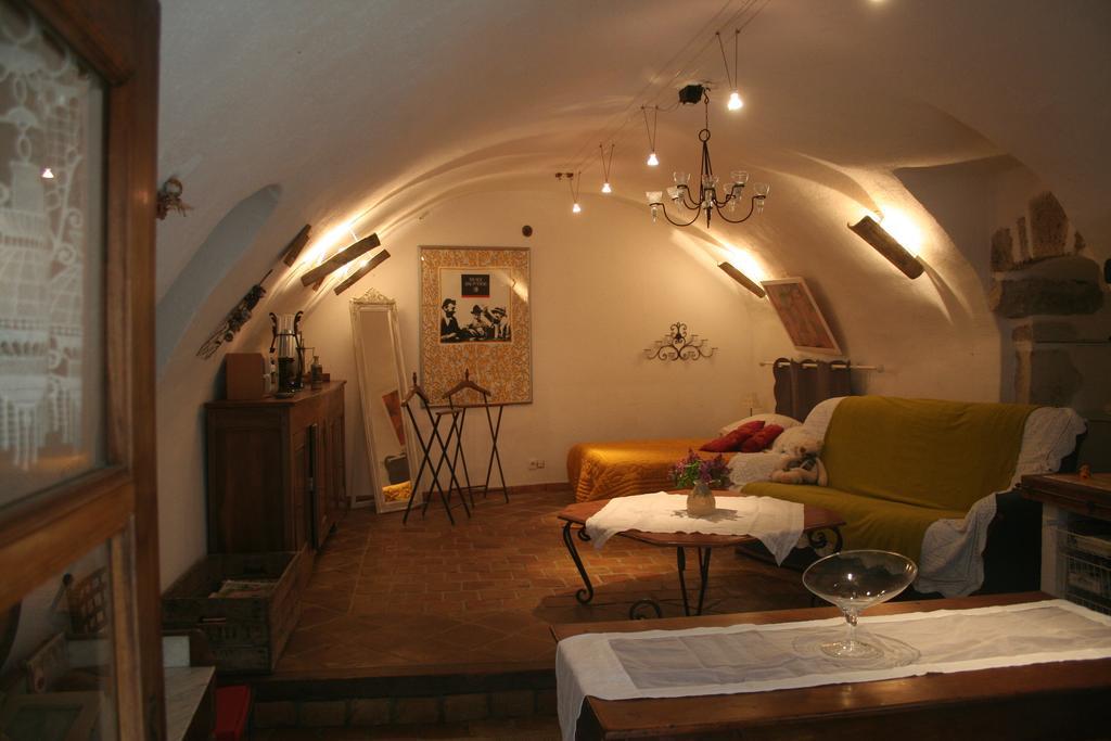 Chambre D'Hotes La Romarine Barnave Kamer foto